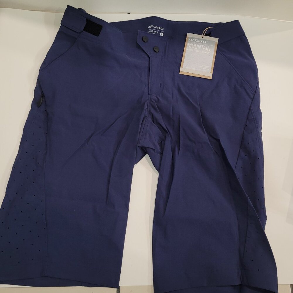Giro Women's Havoc Short Midnight Blue  Size 6 Retail: $150.00 New with tags